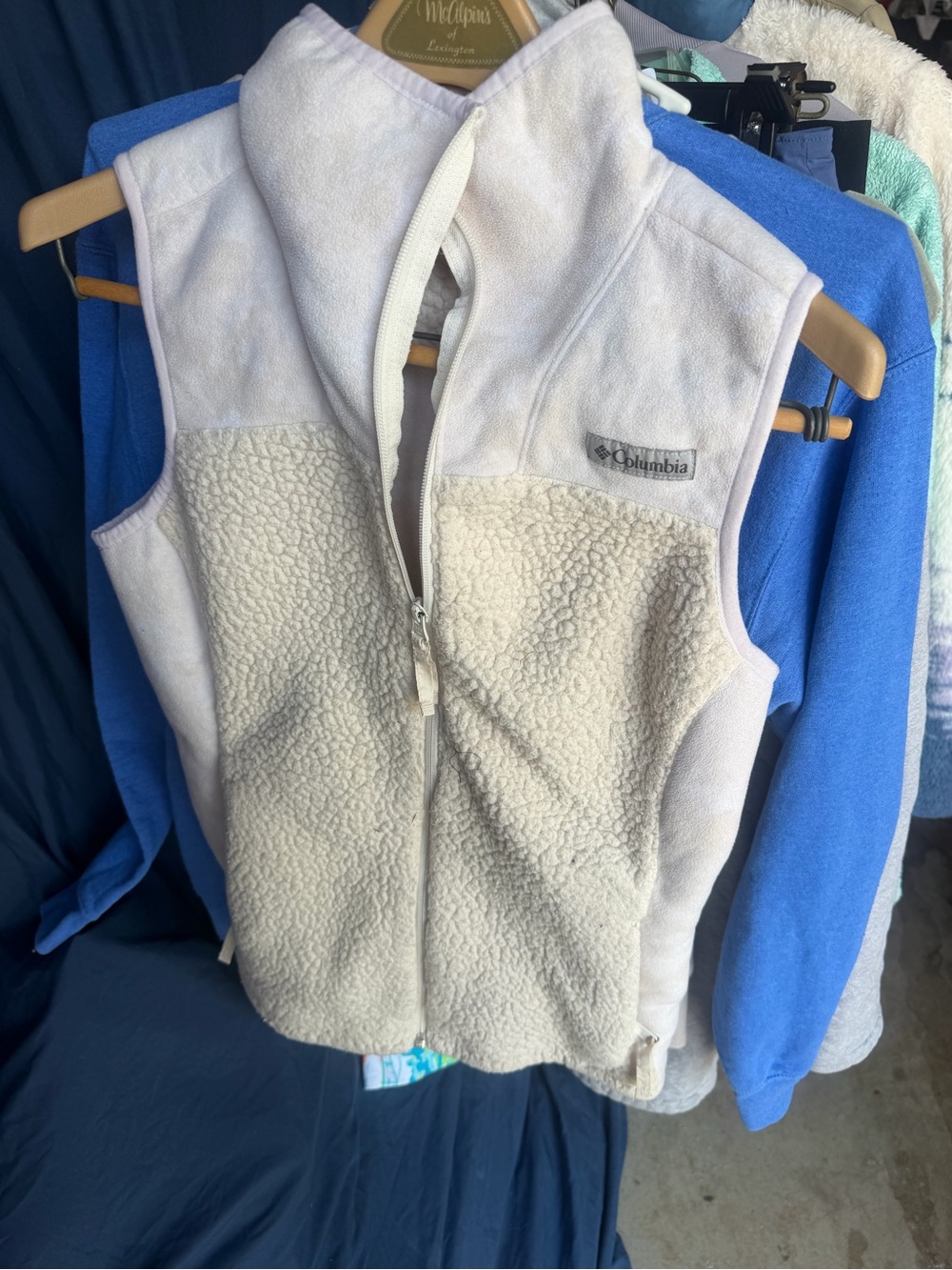 Columbia Women’s ' Cream Sherpa Fleece Vest - Hooded Sleeveless Jacket